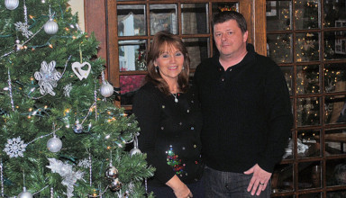 Becky and Rodney Reed to open home for Candy Cane tour