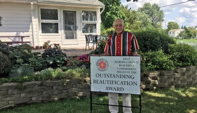 Harold Cotsmire with beautification award